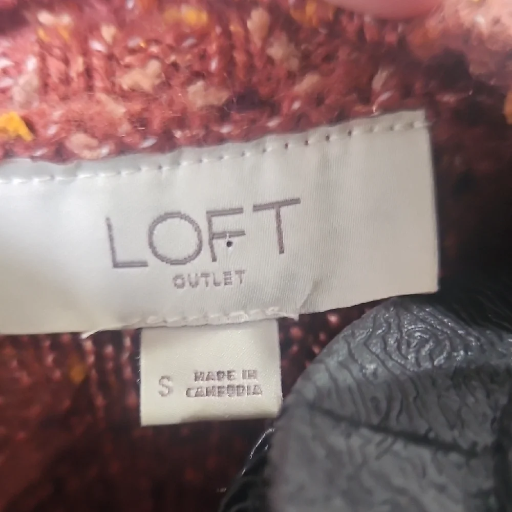 LOFT Rich Rust Colored Ribbed Cowl Neck Sweater Size Small- Like NEW - Picture 2 of 9